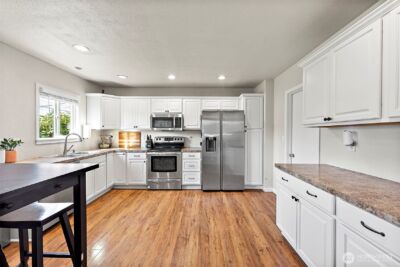 713 4th Avenue SW, Puyallup, WA 98371 - Photo 8