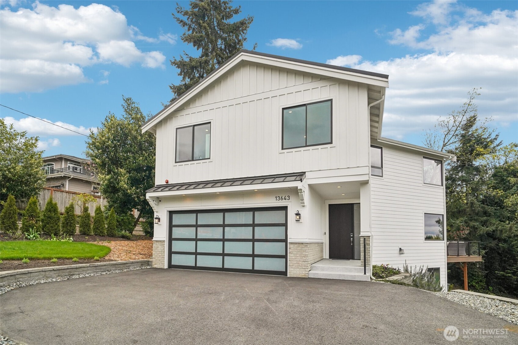 13643 SE 10th Street SE, Bellevue, WA 98005
