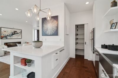 13643 SE 10th Street SE, Bellevue, WA 98005 - Photo 12