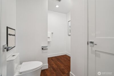 13643 SE 10th Street SE, Bellevue, WA 98005 - Photo 30
