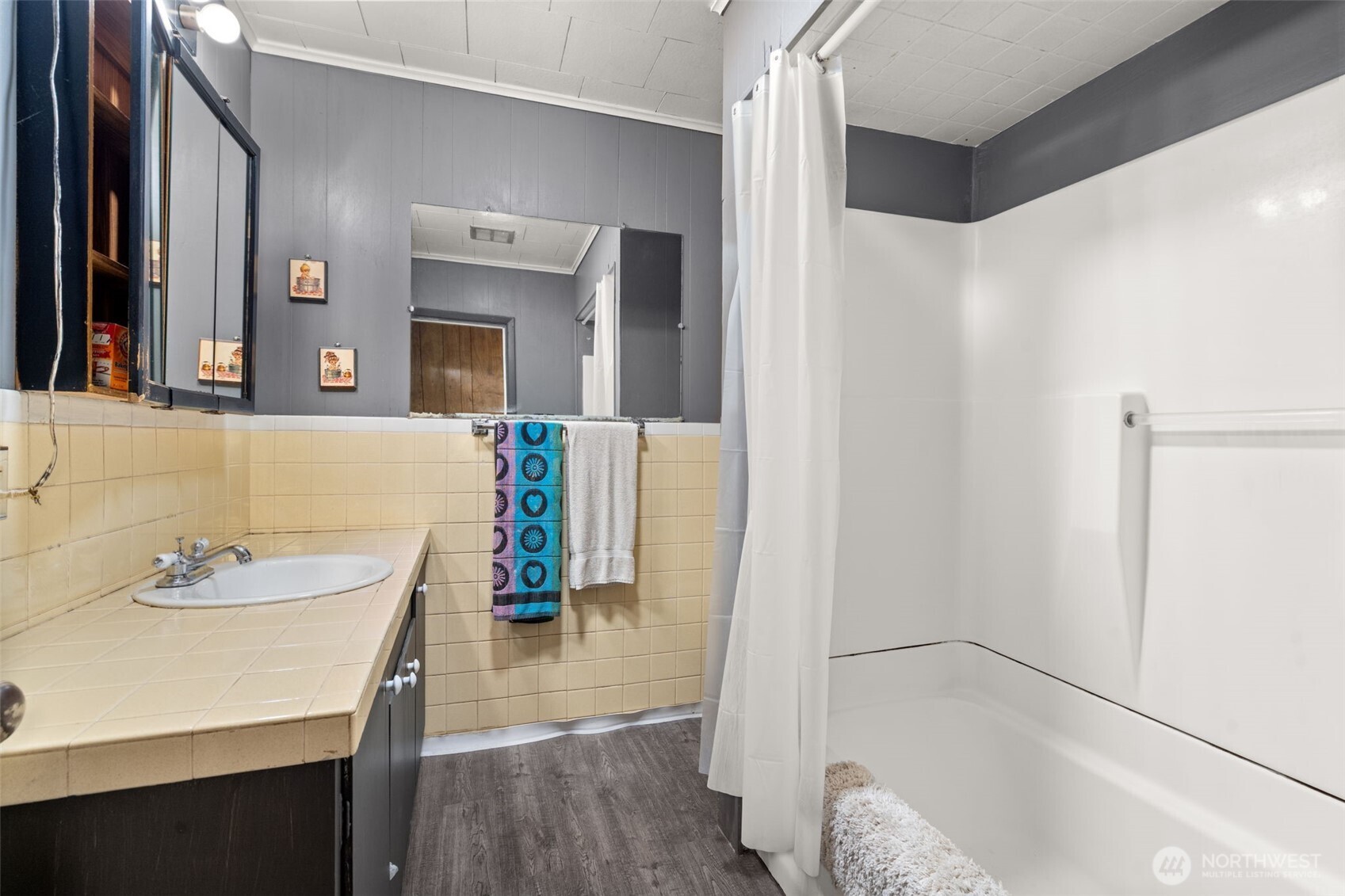 1206 W 4th Street , South Bend, WA 98586