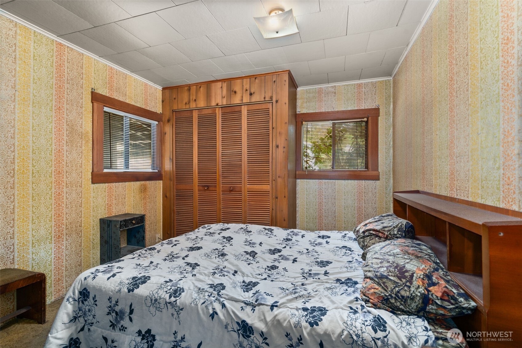 1206 W 4th Street , South Bend, WA 98586