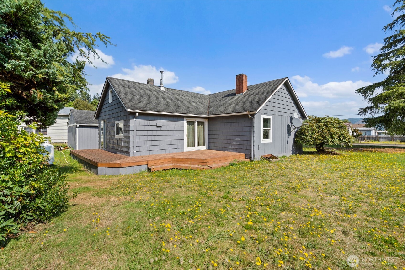 1206 W 4th Street , South Bend, WA 98586