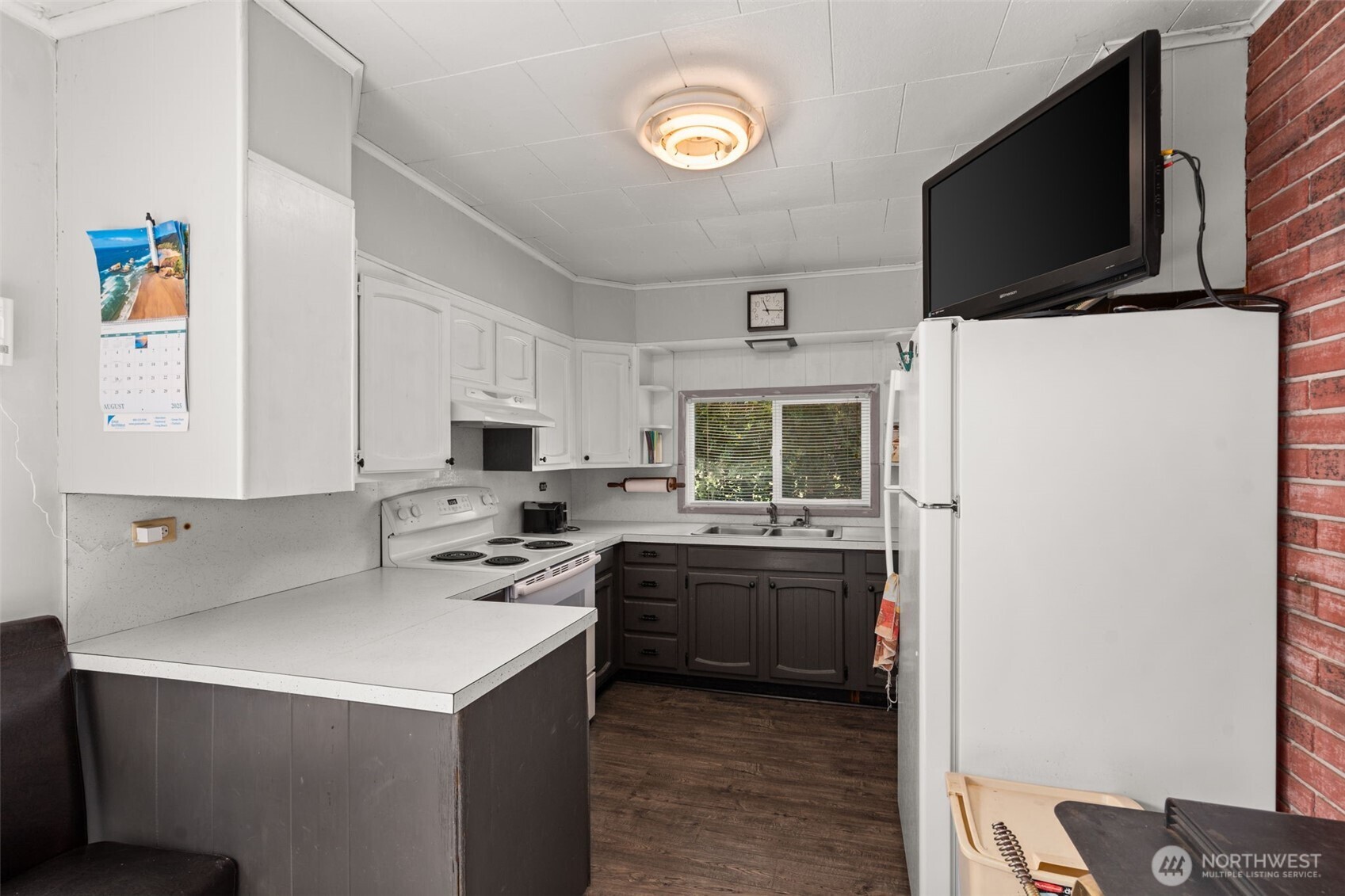 1206 W 4th Street , South Bend, WA 98586