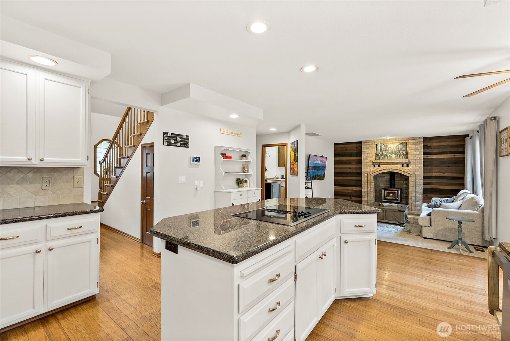 16510 90th Avenue E, Puyallup, WA 98375