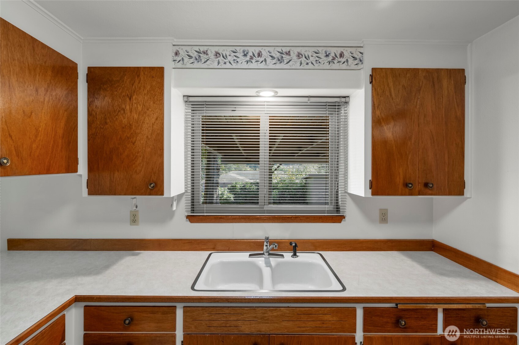 4439 S 170th Street , SeaTac, WA 98188