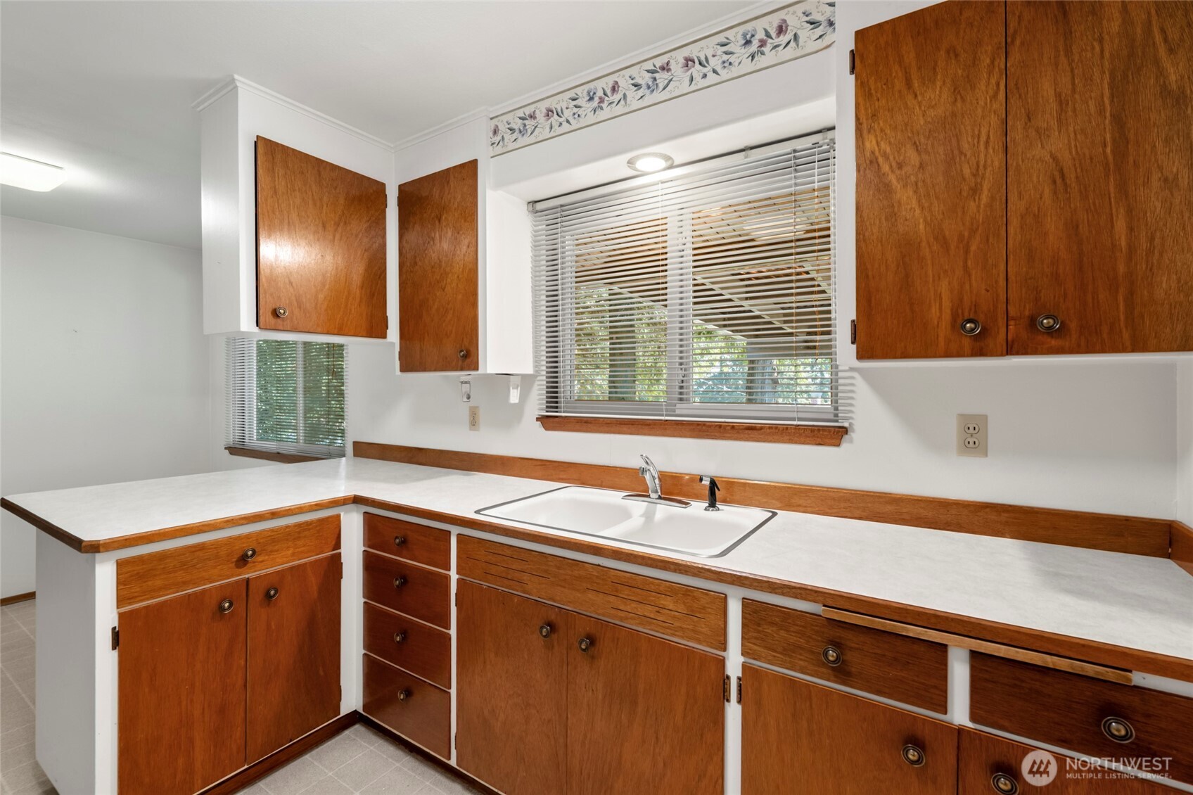 4439 S 170th Street , SeaTac, WA 98188