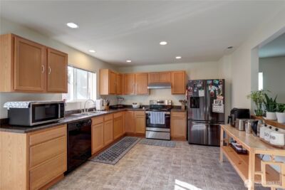 29704 SE 217th pl se , Kent, WA 98042 - Photo 7