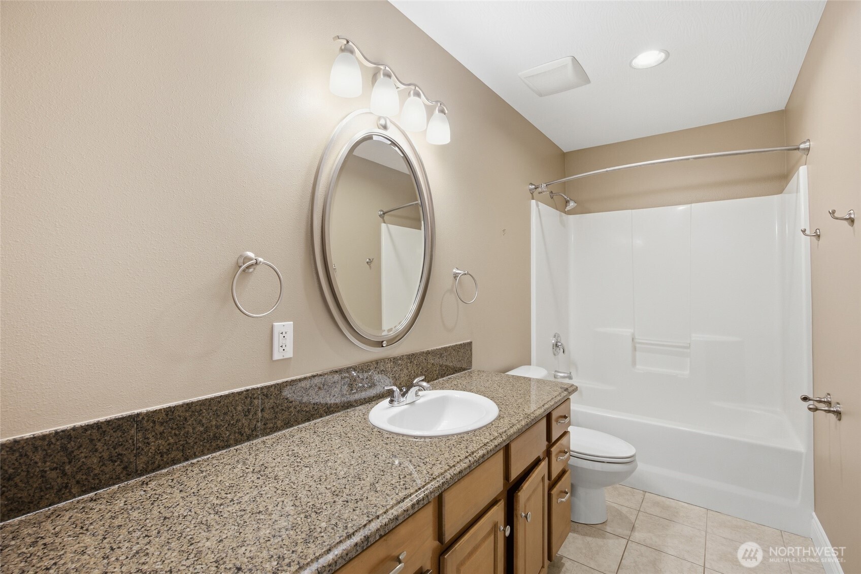 228 SE Pelican , Moses Lake, WA 98837