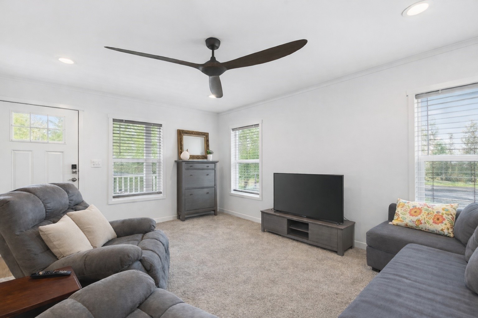 1369 Centralia Alpha Road , Chehalis, WA 98532