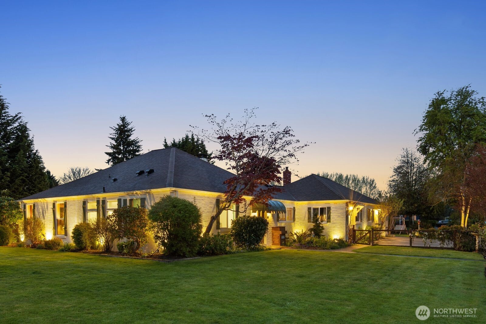 2036 Tacoma Road , Puyallup, WA 98371