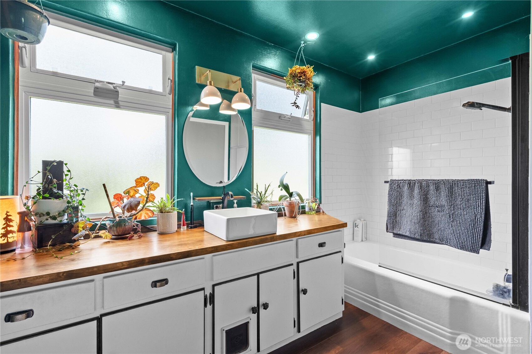 2036 Tacoma Road , Puyallup, WA 98371