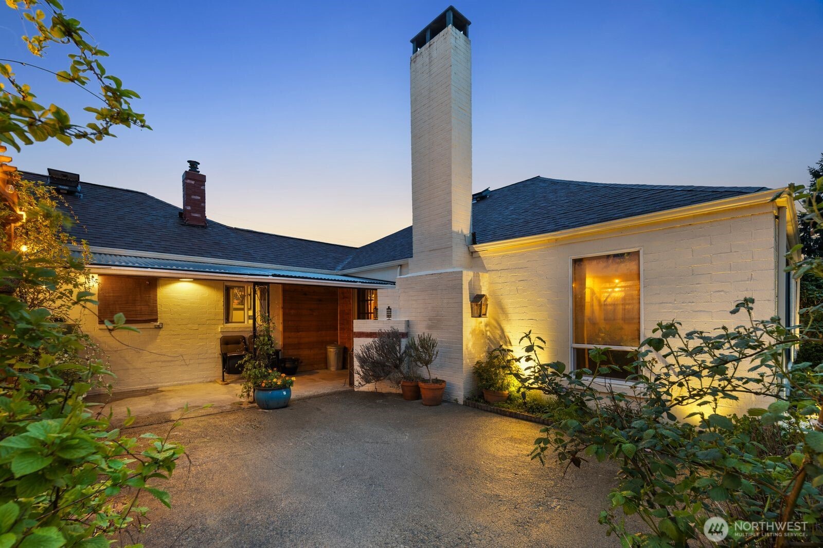 2036 Tacoma Road , Puyallup, WA 98371