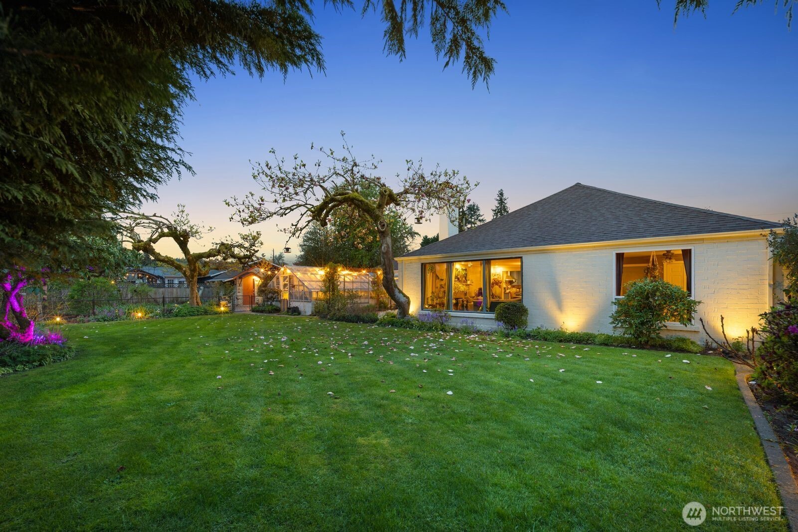 2036 Tacoma Road , Puyallup, WA 98371