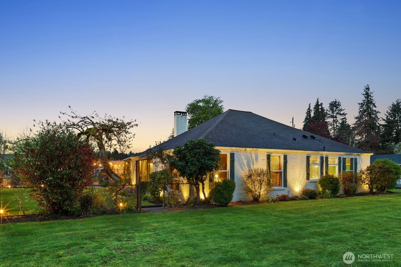 2036 Tacoma Road , Puyallup, WA 98371