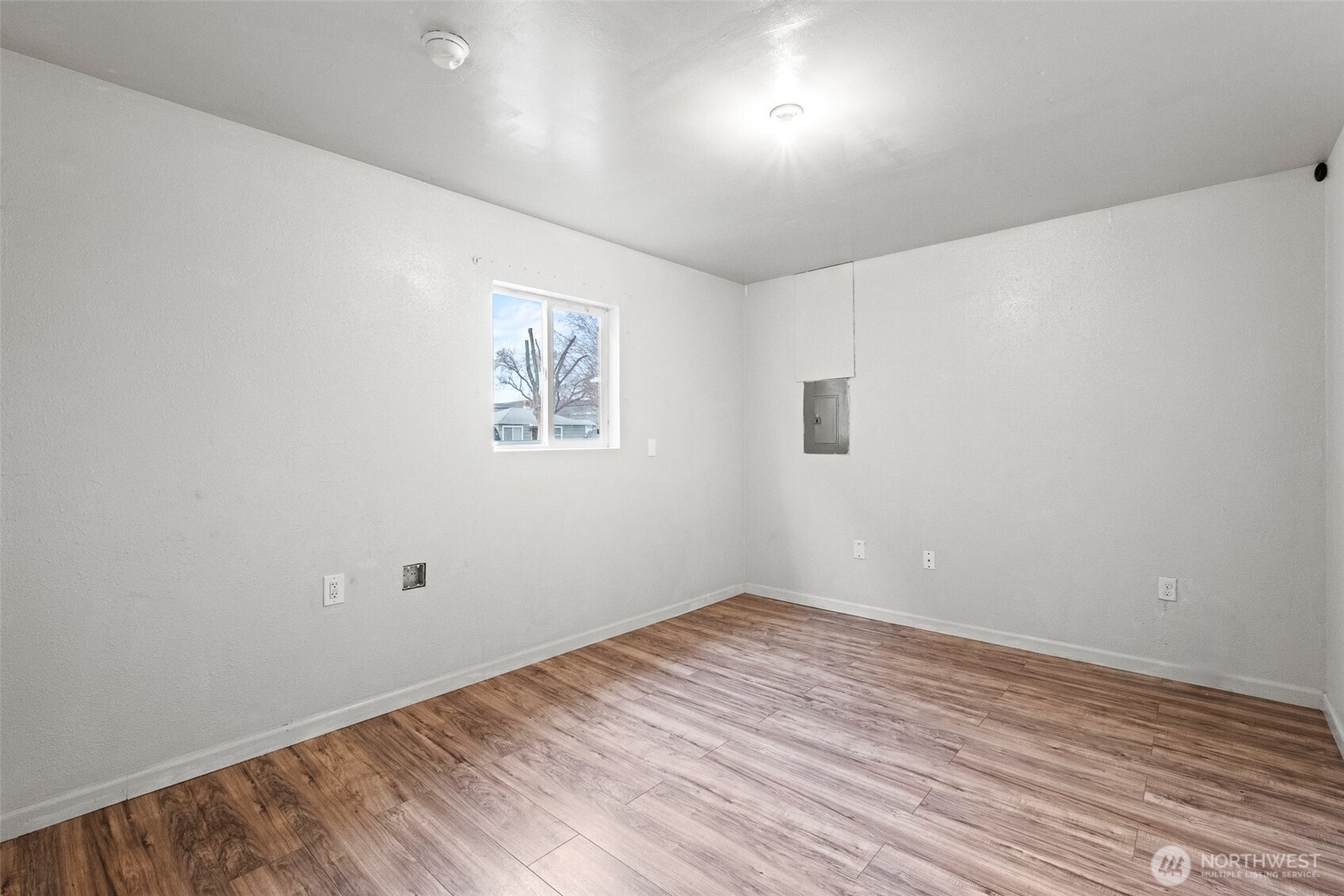 112 E Street NE, Ephrata, WA 98823