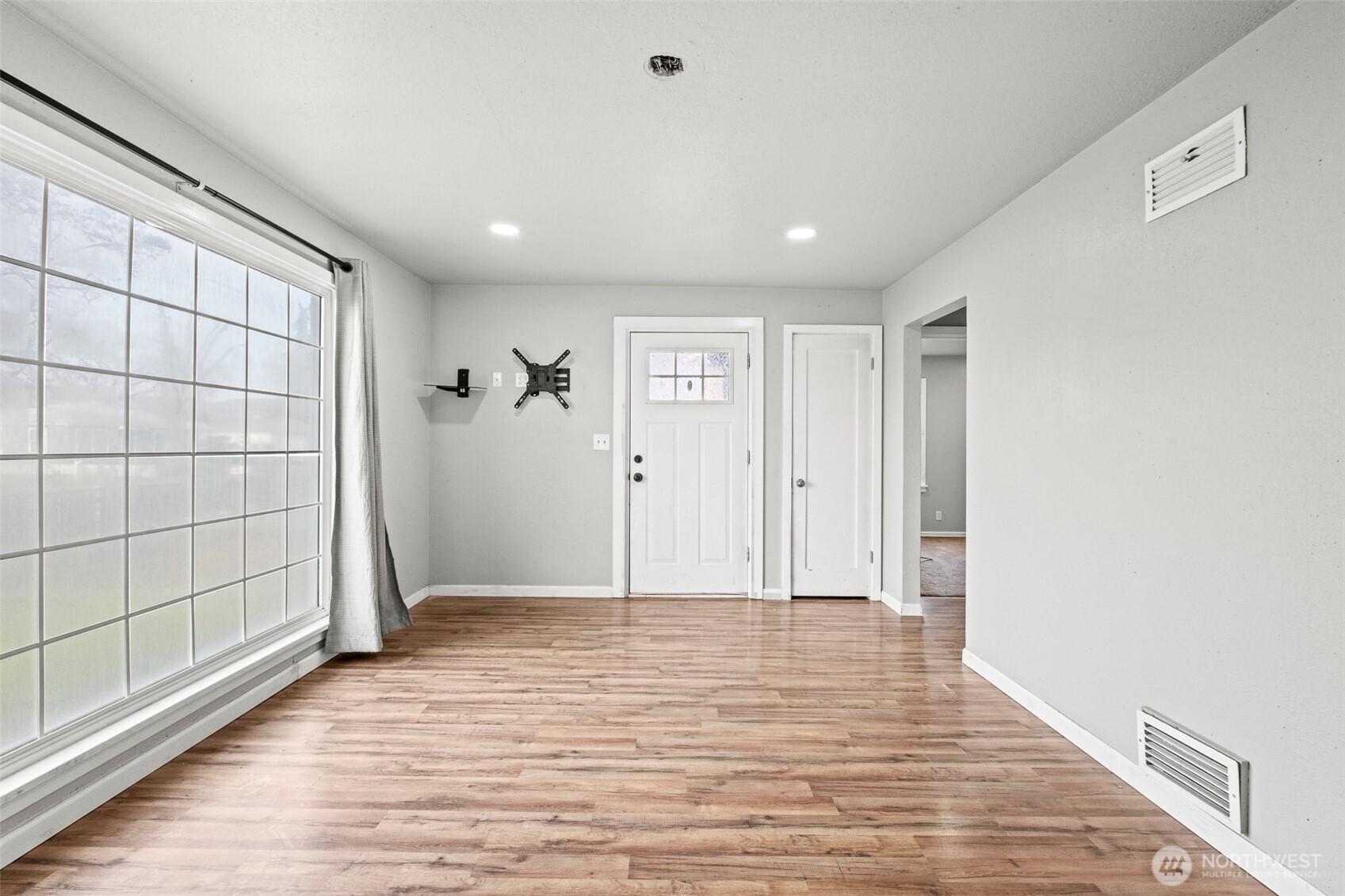 112 E Street NE, Ephrata, WA 98823