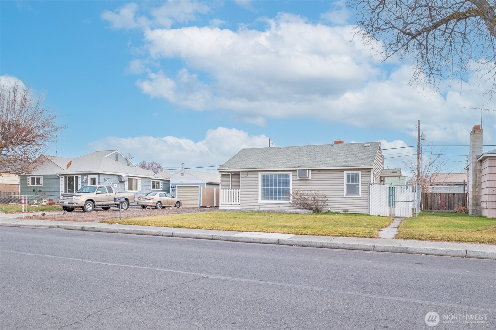 112 E Street NE, Ephrata, WA 98823