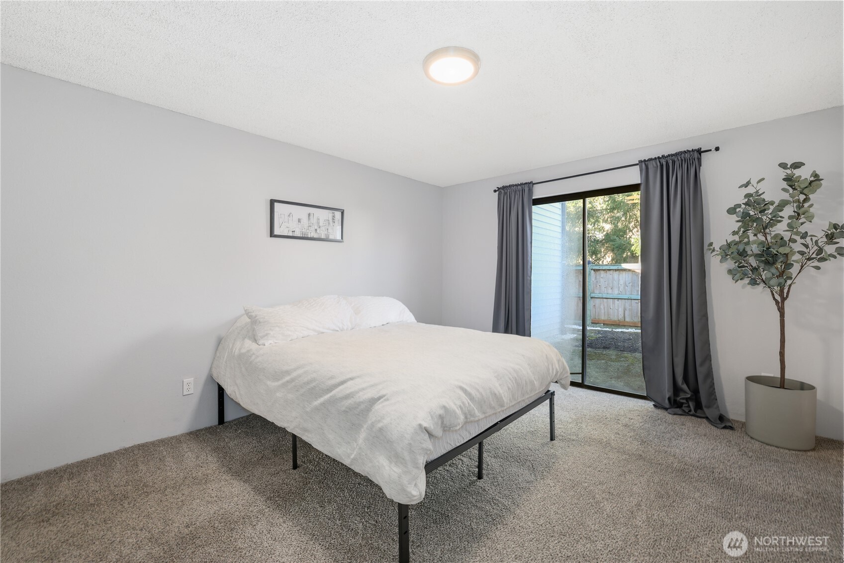 1812 SW 318th Place #28D, Federal Way, WA 98023