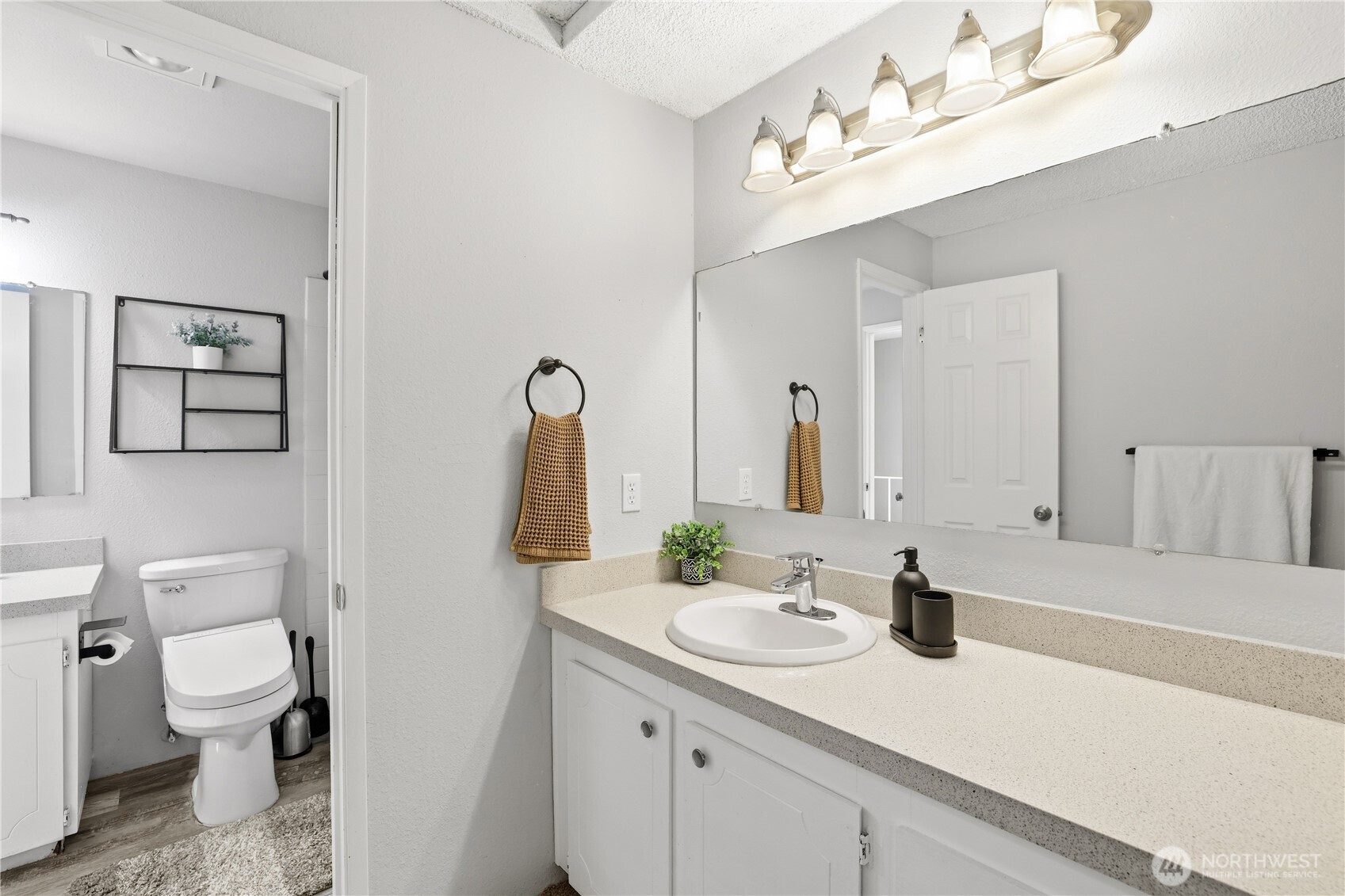1812 SW 318th Place #28D, Federal Way, WA 98023