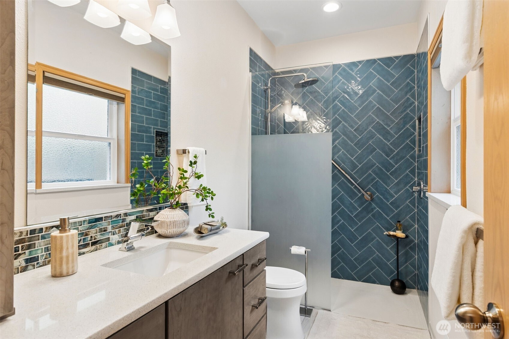 804 S 280th Street , Des Moines, WA 98198