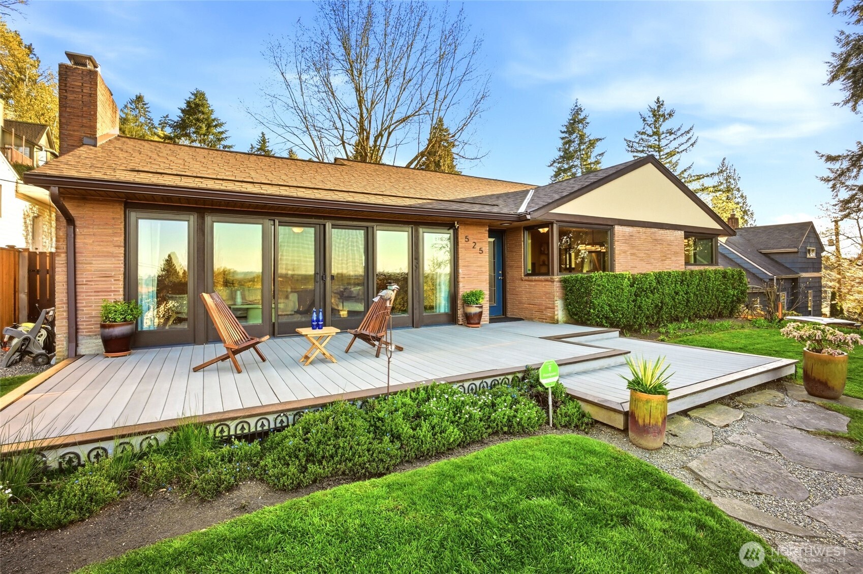 525 Kenosia Avenue S, Kent, WA 98030