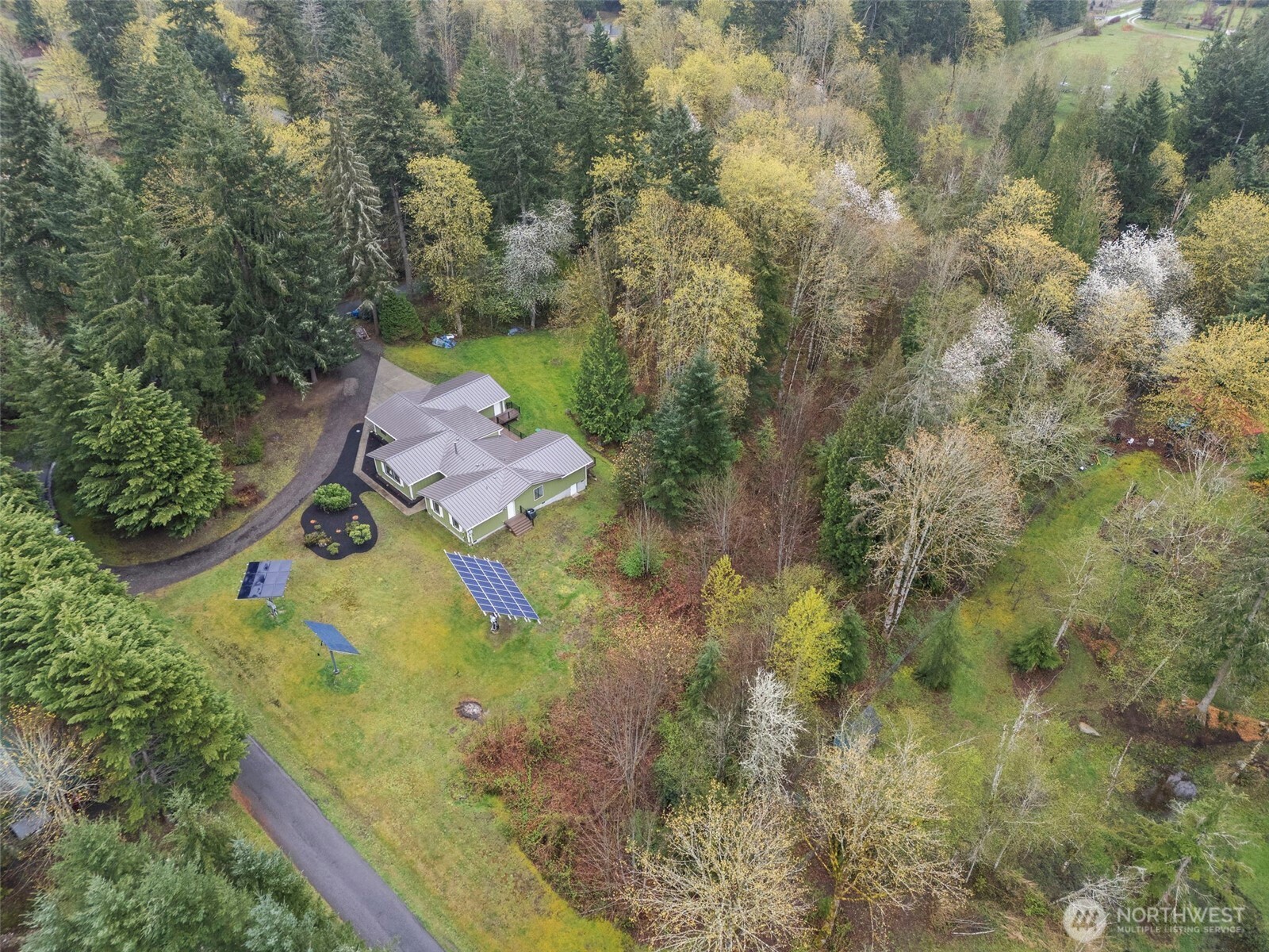 23939 SE 186th Street , Maple Valley, WA 98038