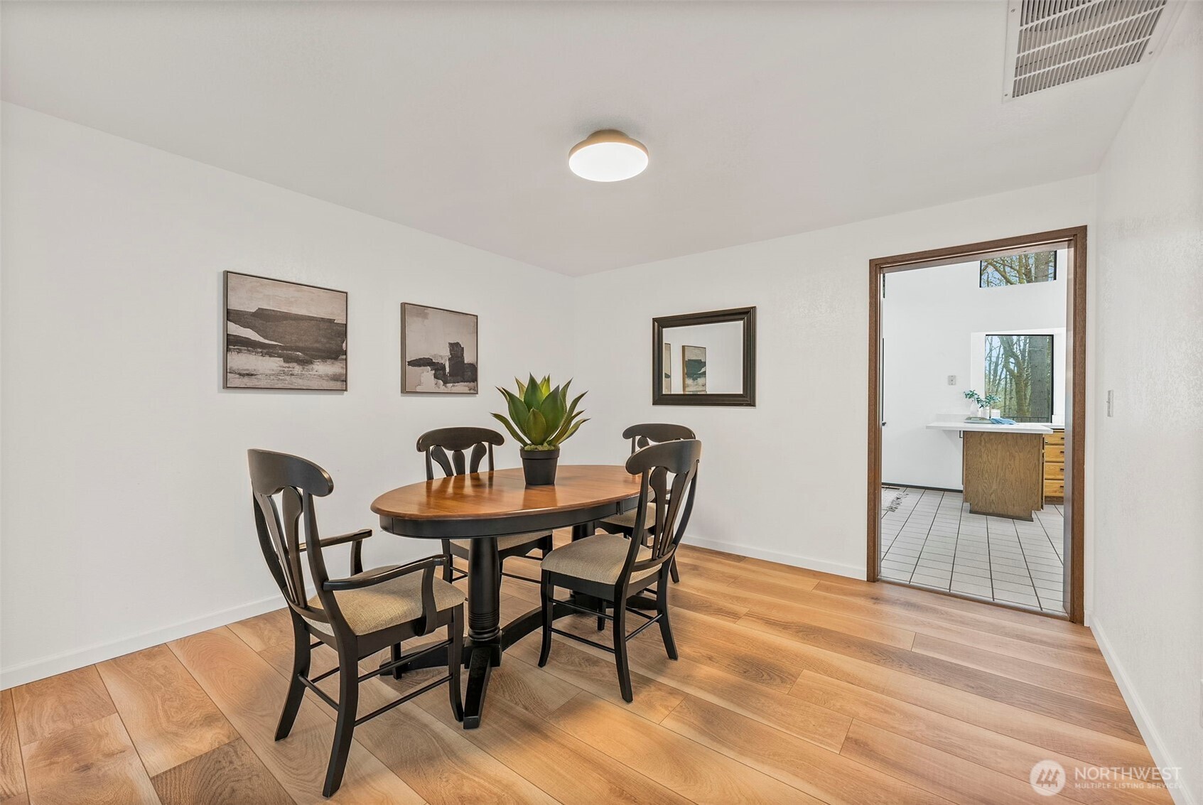 23939 SE 186th Street , Maple Valley, WA 98038