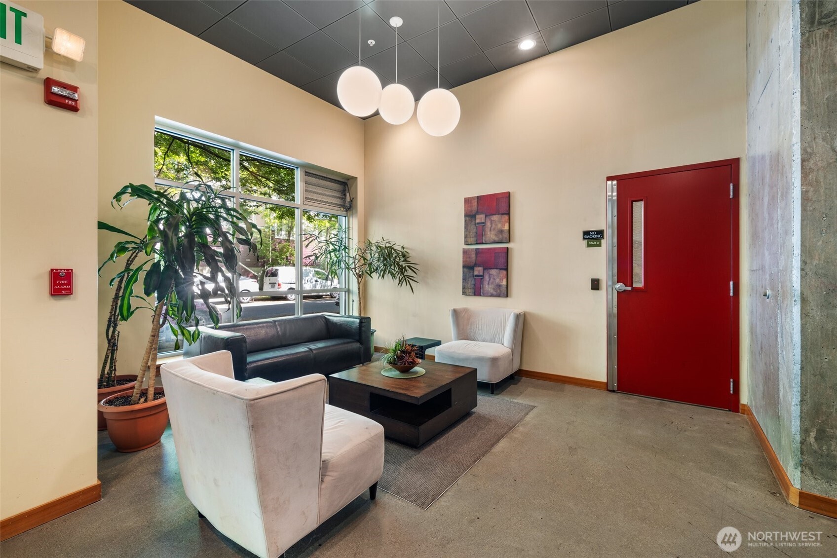 827 Hiawatha Place S #515, Seattle, WA 98144