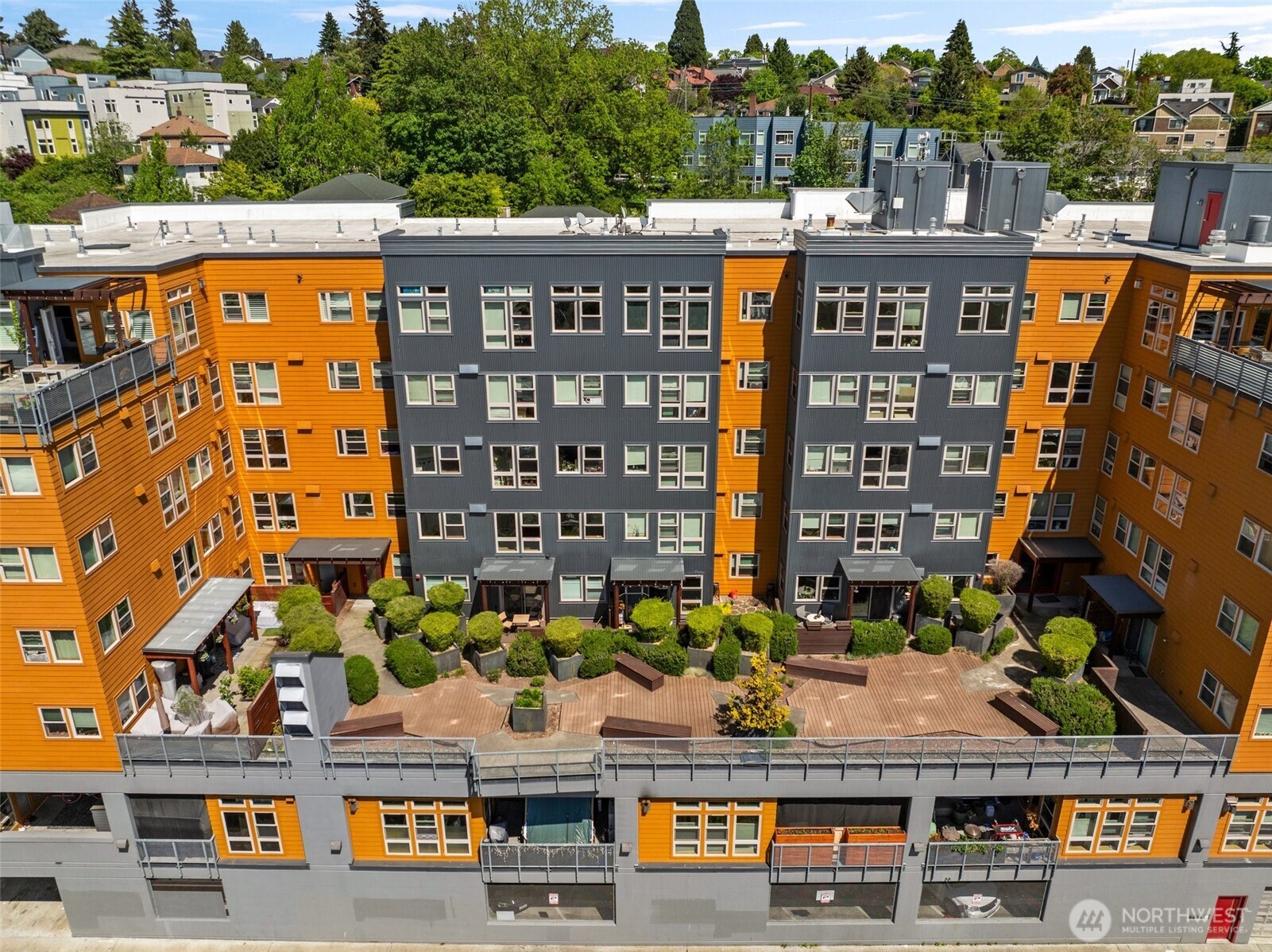 827 Hiawatha Place S #515, Seattle, WA 98144