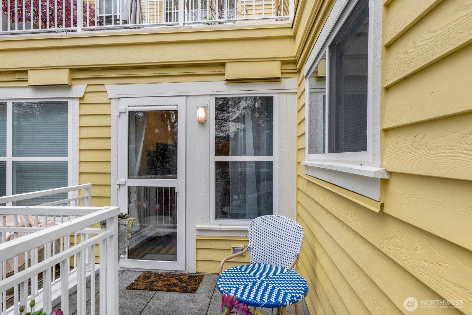 2901 NE Blakeley Street #104, Seattle, WA 98105-3160