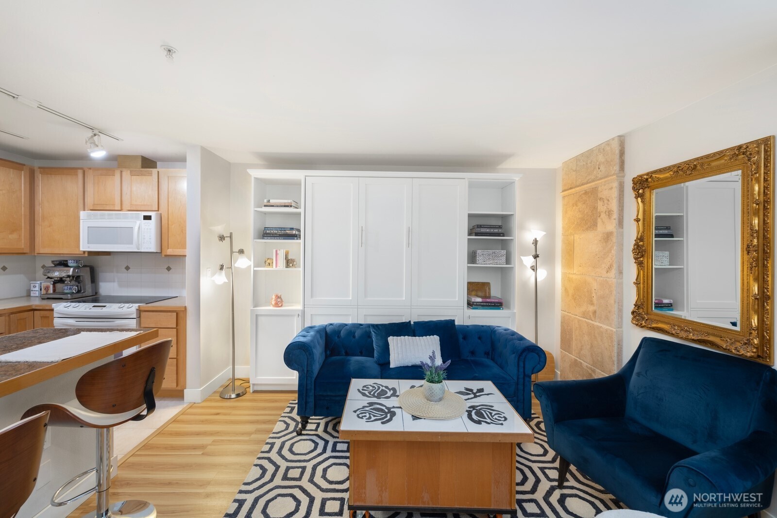 2901 NE Blakeley Street #104, Seattle, WA 98105-3160