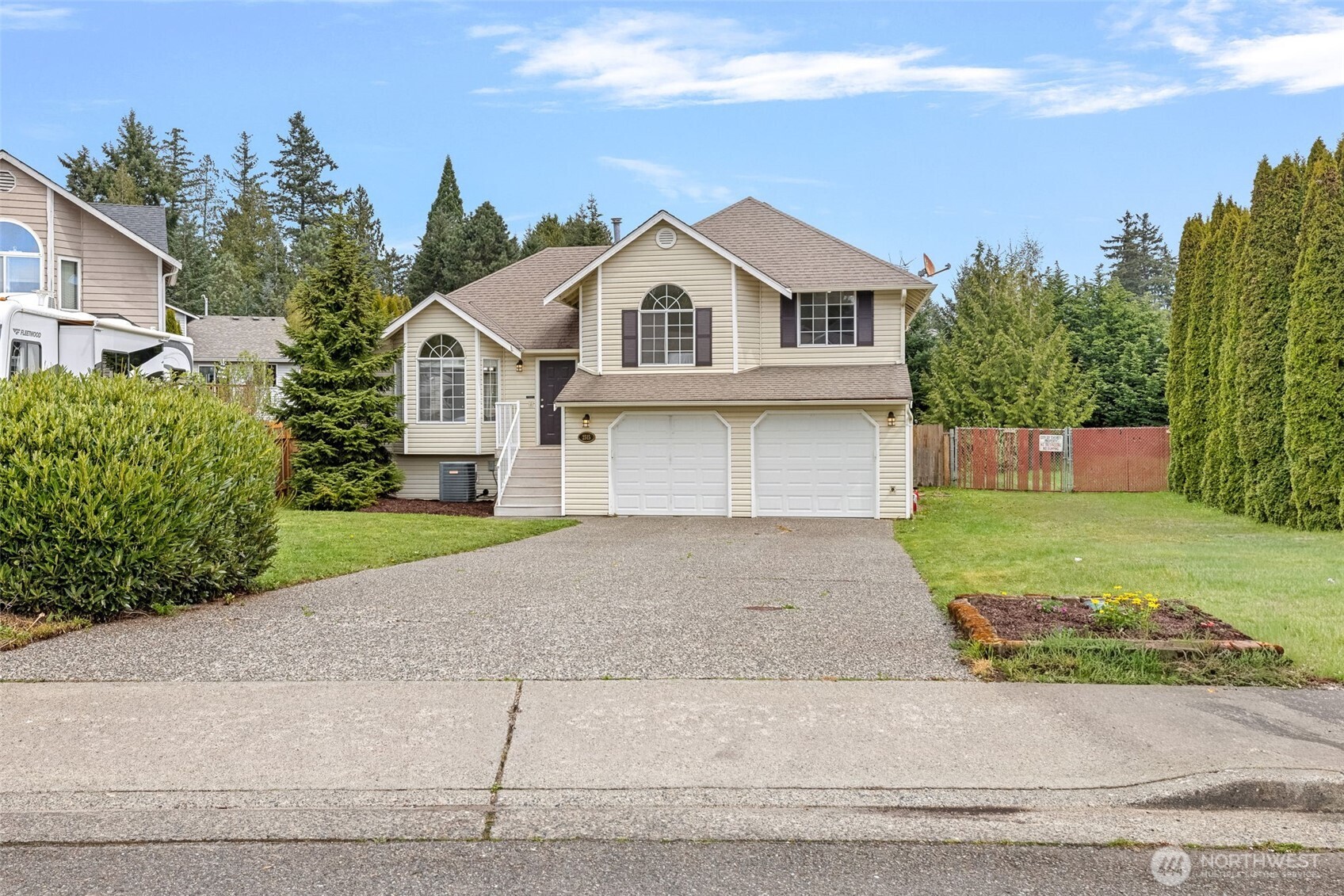 2515 98th Street SE, Everett, WA 98208-2921