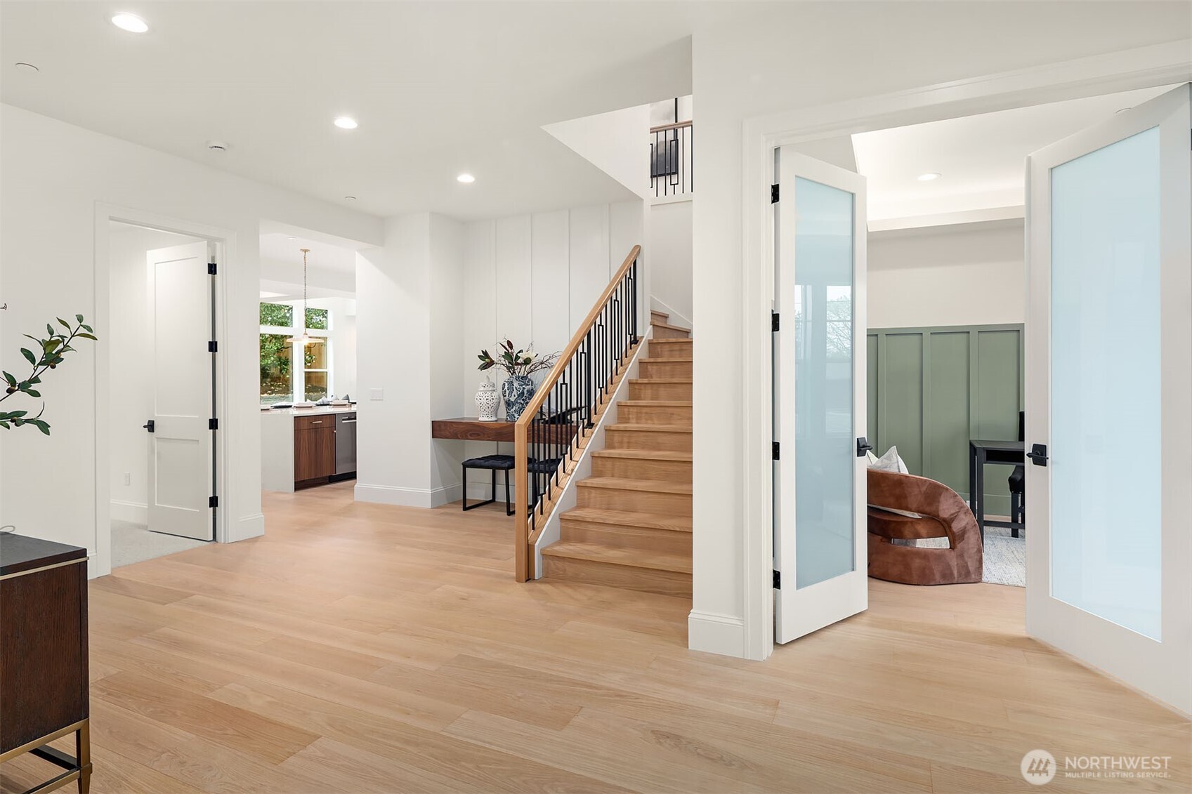 138 159th Place SE, Bellevue, WA 98008