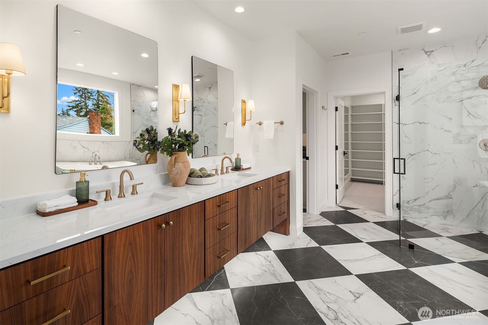 138 159th Place SE, Bellevue, WA 98008