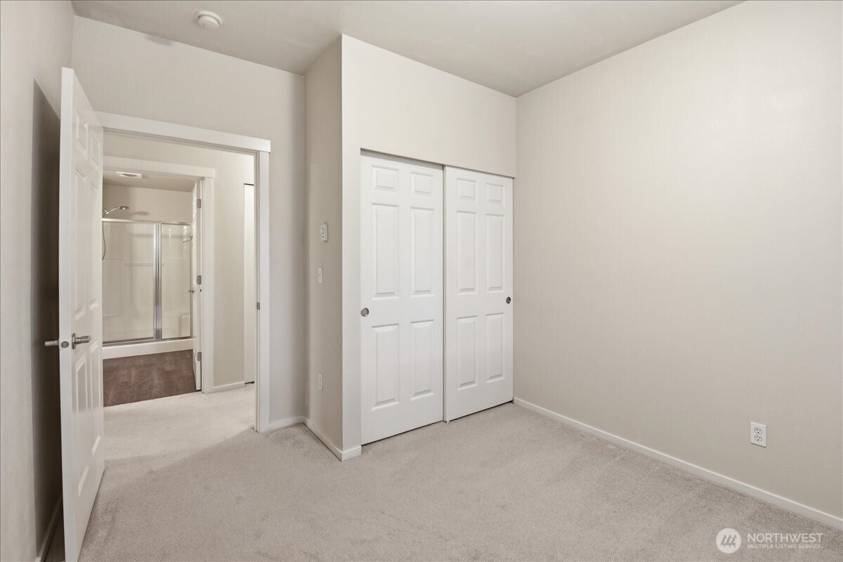107 164th Street SE #2-103, Bothell, WA 98012
