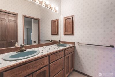 4220 NE 169th Court , Lake Forest Park, WA 98155-5647 - Photo 27