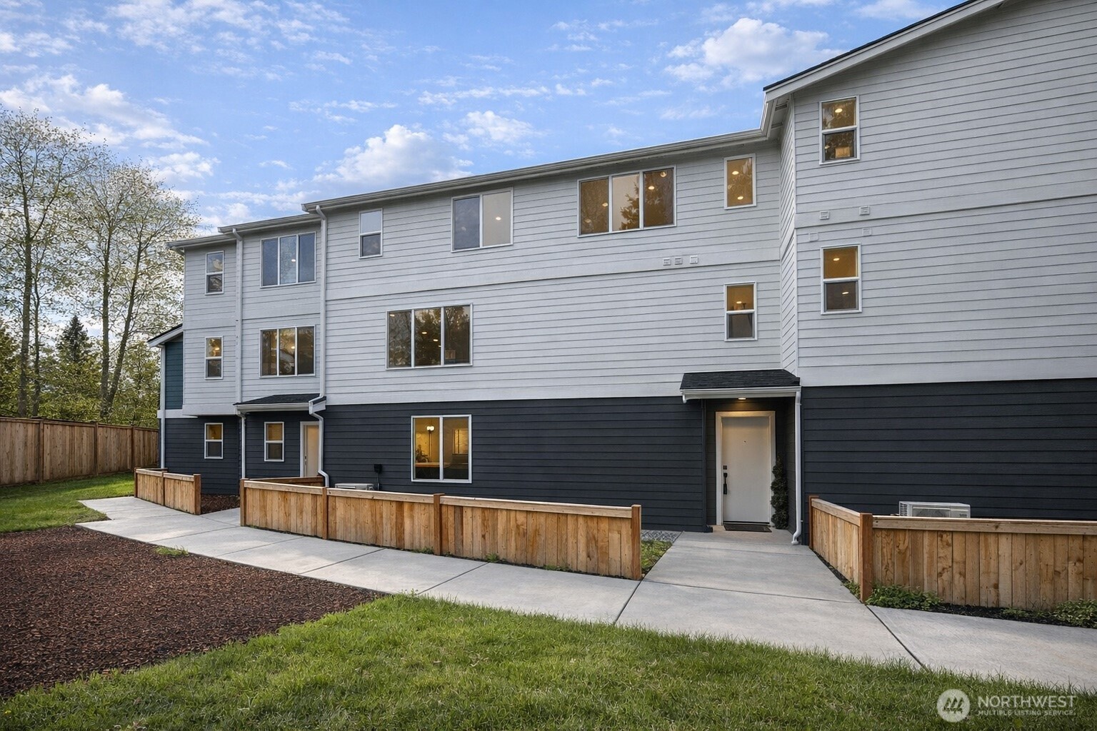 19505 Damson Road #C2, Lynnwood, WA 98036