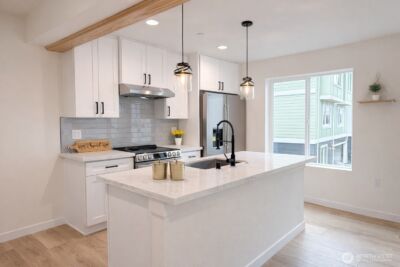 19505 Damson Road #C2, Lynnwood, WA 98036 - Photo 4