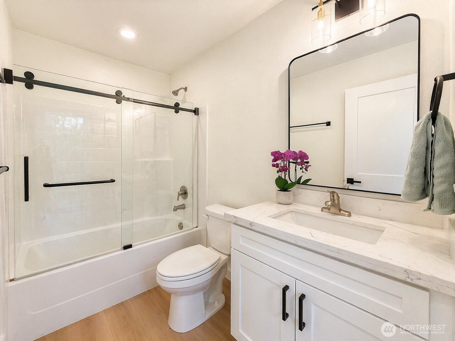 19505 Damson Road #C2, Lynnwood, WA 98036