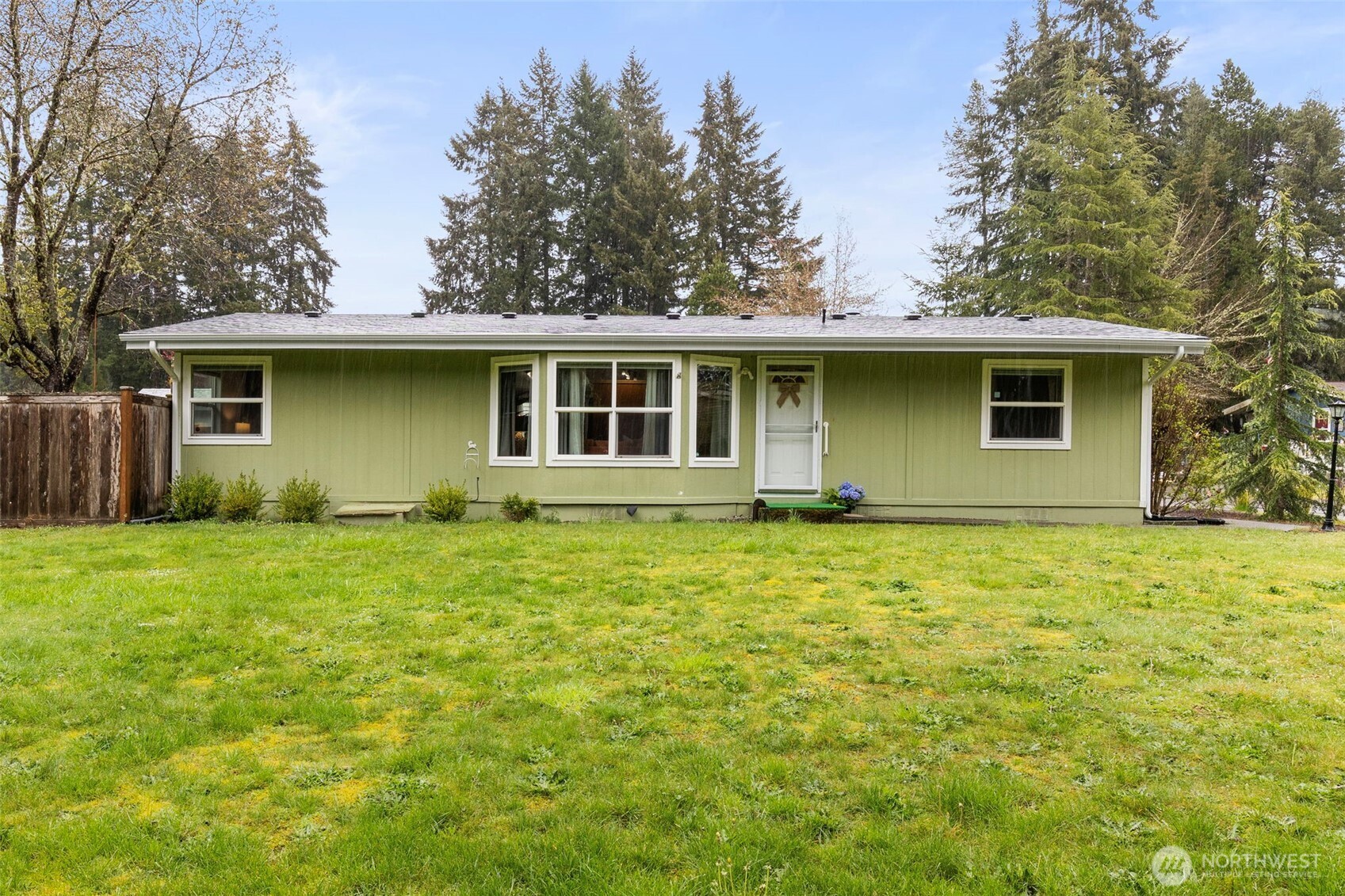 1919 SE Richmond Lane , Port Orchard, WA 98367
