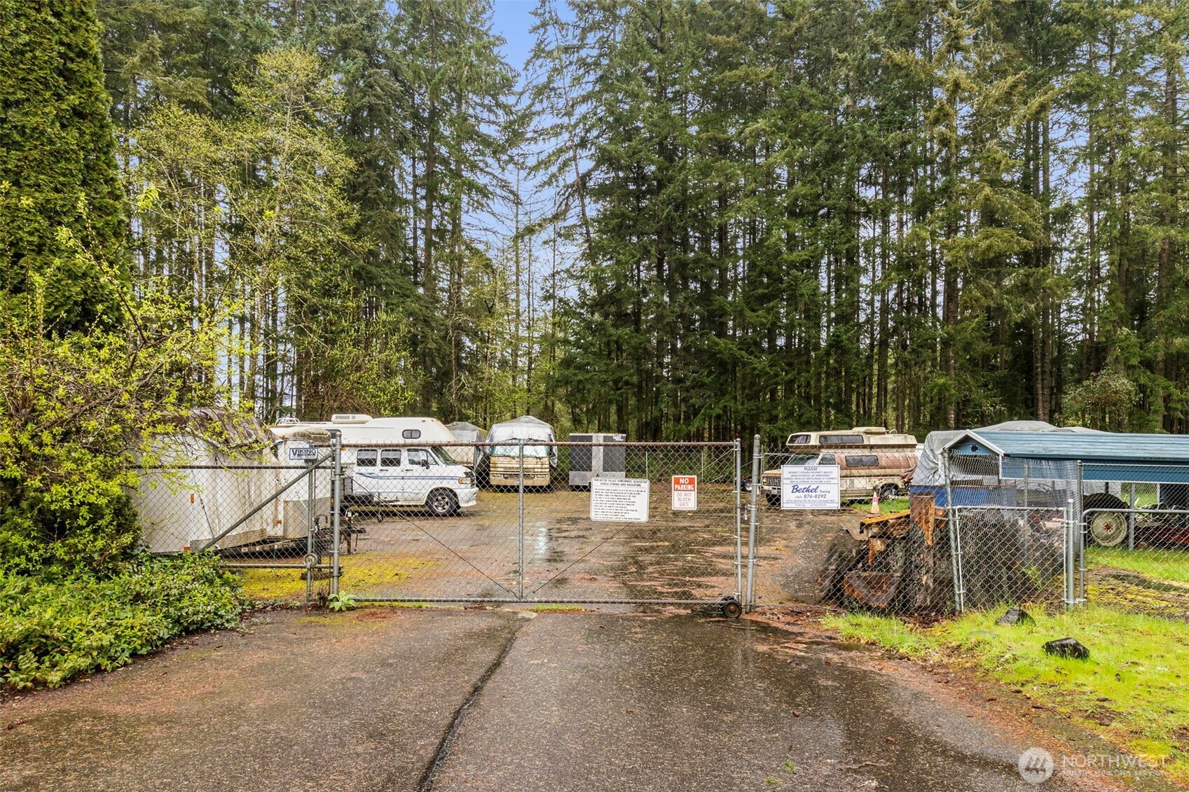 1919 SE Richmond Lane , Port Orchard, WA 98367