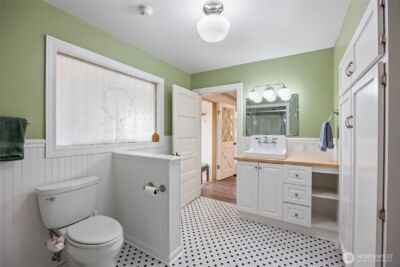 529 Lower Sunnyslope Road , Wenatchee, WA 98801 - Photo 15