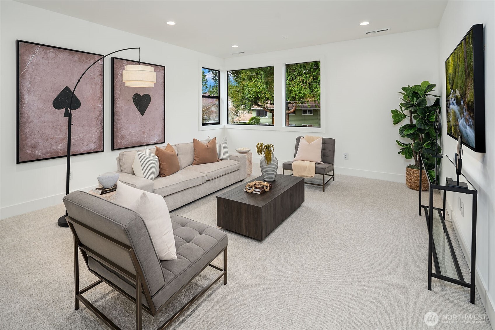 12821 NE 102nd Place , Kirkland, WA 98033
