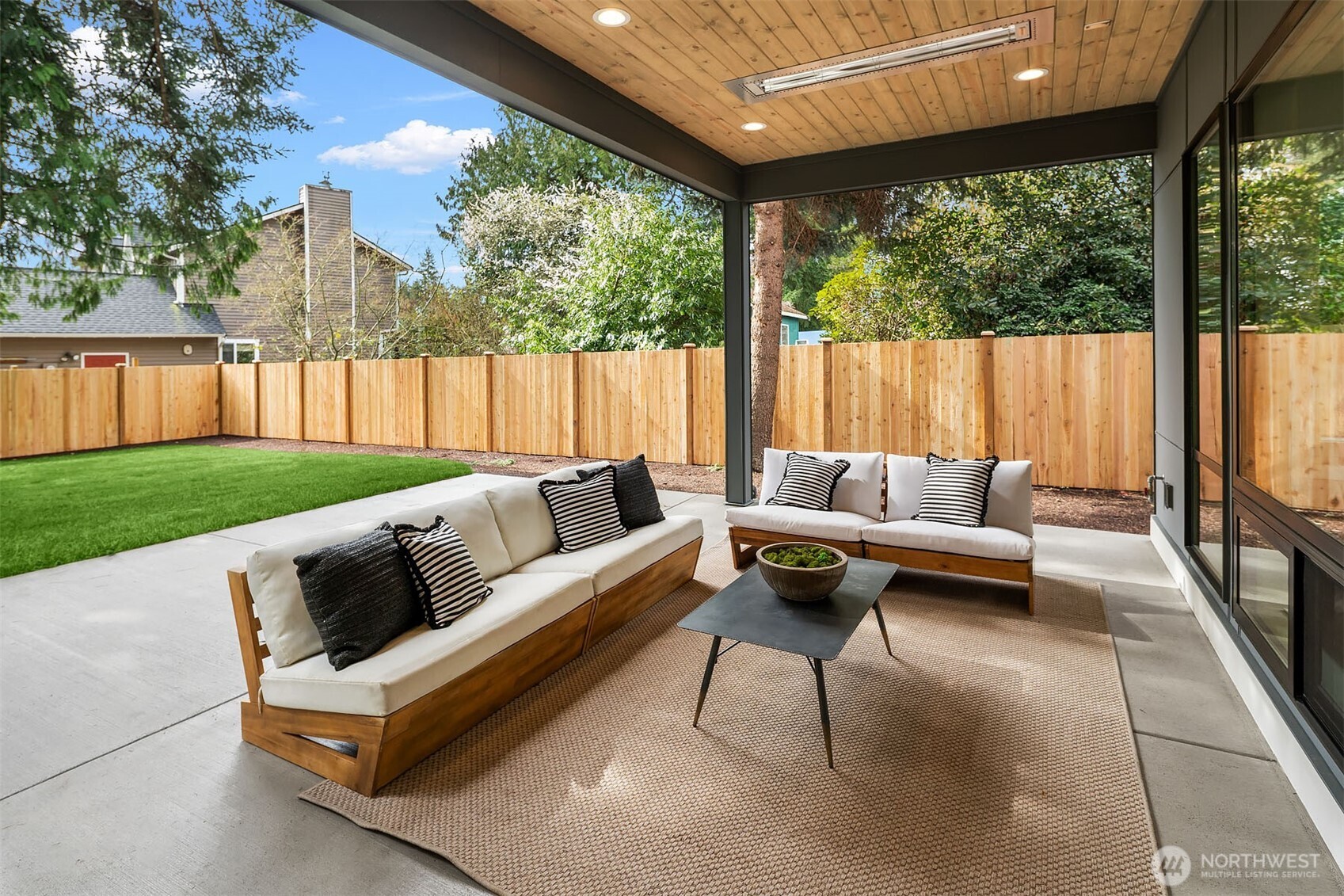 12821 NE 102nd Place , Kirkland, WA 98033