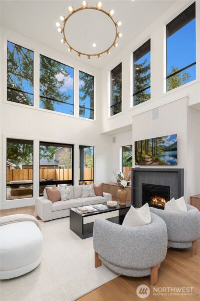 12821 NE 102nd Place , Kirkland, WA 98033 - Photo 3