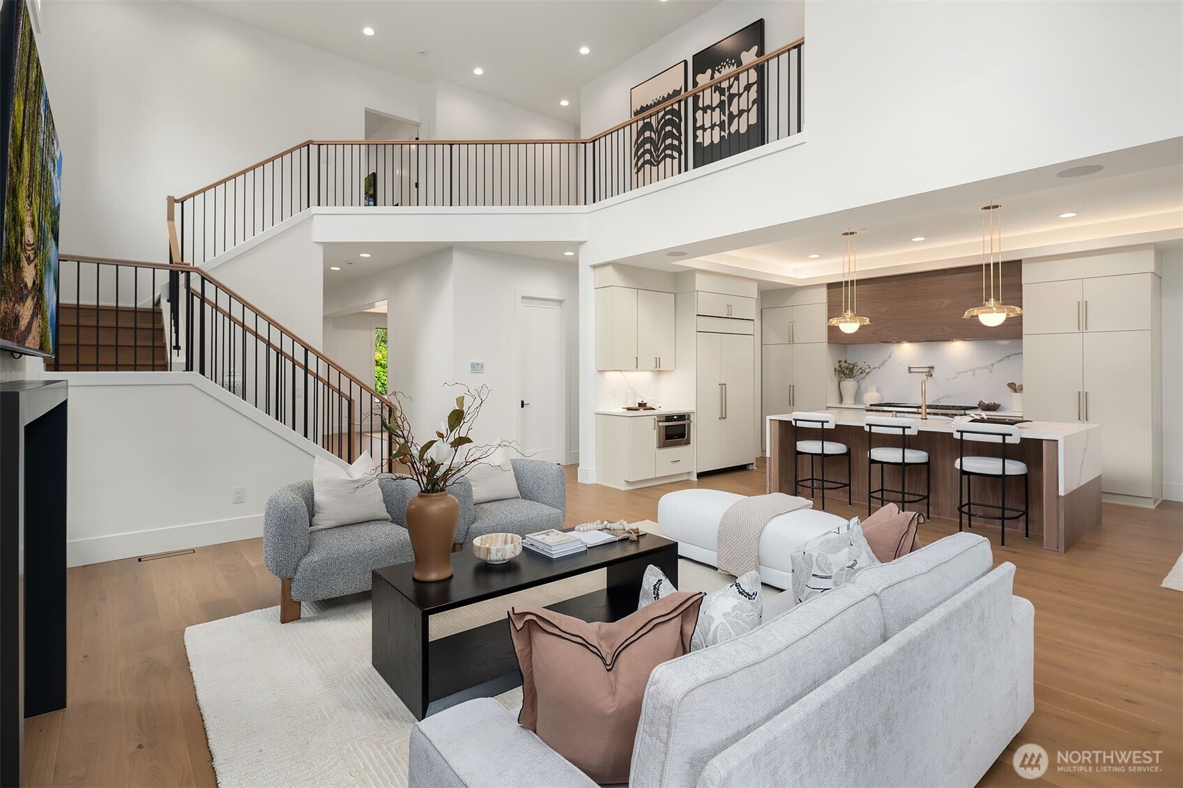 12821 NE 102nd Place , Kirkland, WA 98033