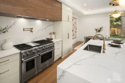 12821 NE 102nd Place , Kirkland, WA 98033 - Photo 8