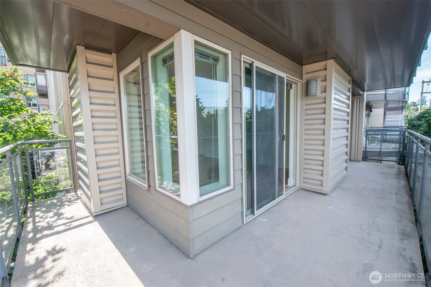 1550 Eastlake Avenue E #201, Seattle, WA 98102-3733
