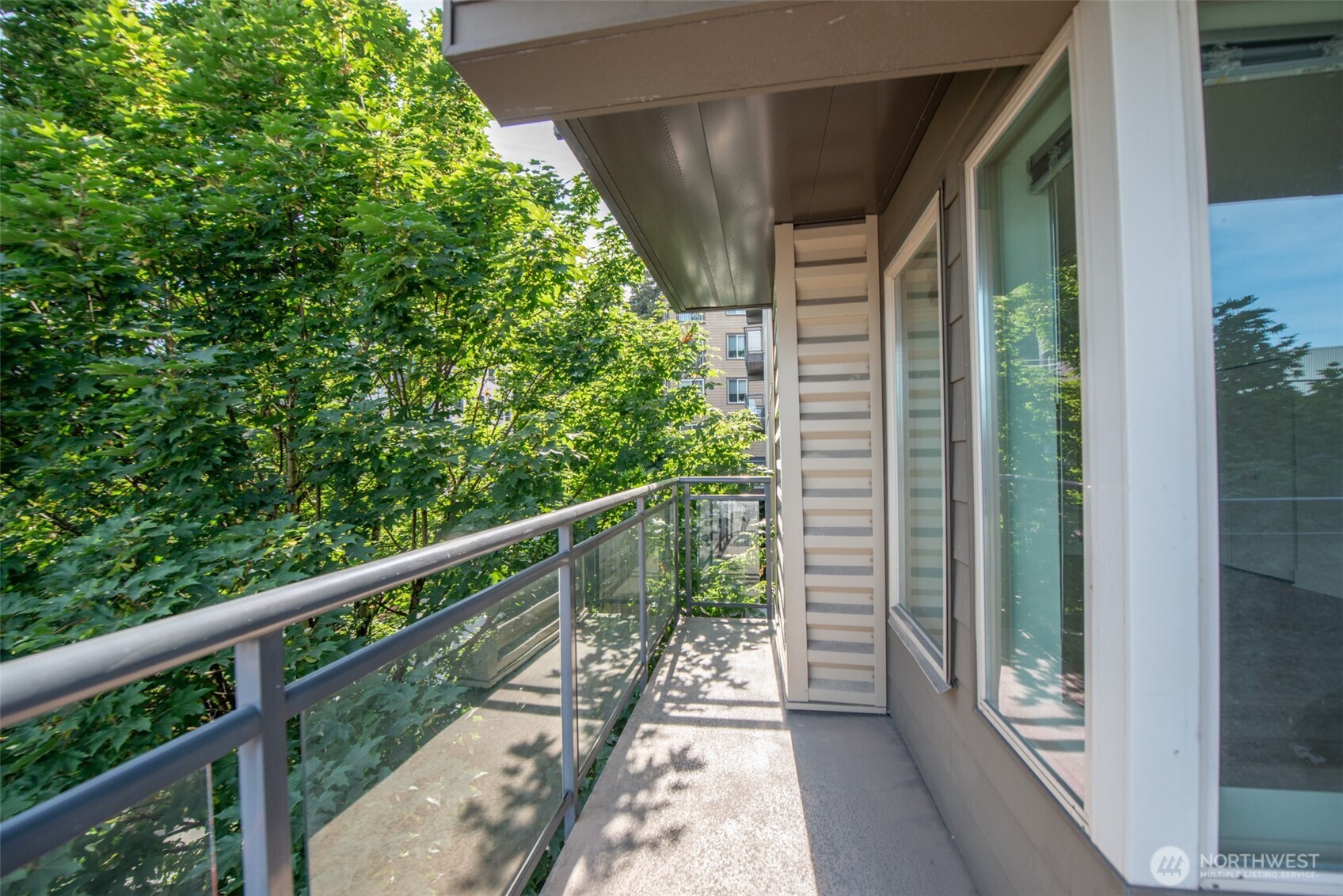 1550 Eastlake Avenue E #201, Seattle, WA 98102-3733